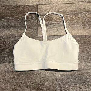 Lululemon Women's Flow Y Bra Sports Bra, Size 4, White, Padding Included